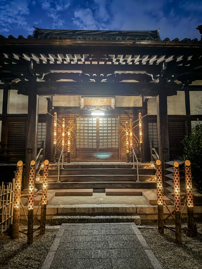 人が集う寺院の空間